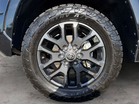 Used 2023 Toyota Tundra Platinum AWD/4WD image 8