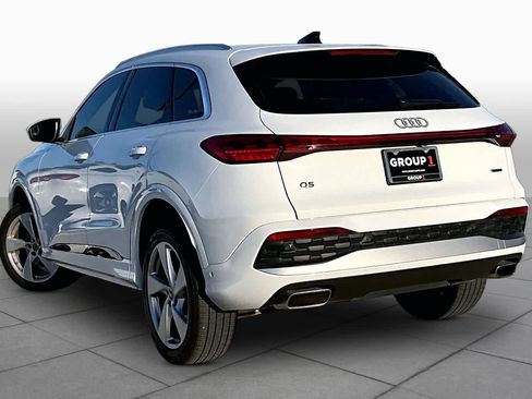 Used 2025 Audi Q5 Premium Plus AWD/4WD image 12