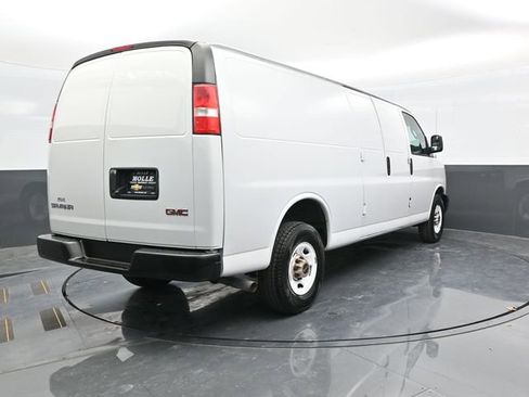 Used 2021 GMC Savana 2500 Extended RWD image 6