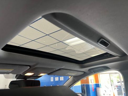 Used 2022 Honda CR-V EX-L image 18