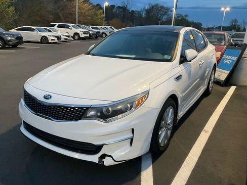 Used 2016 Kia Optima EX w/ Premium Package image 10