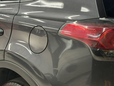 Used 2017 Toyota RAV4 XLE AWD/4WD image 24