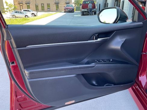 Used 2019 Toyota Camry LE w/ Audio Package FWD image 28