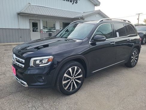 Used 2023 Mercedes-Benz GLB 250 4MATIC image 17