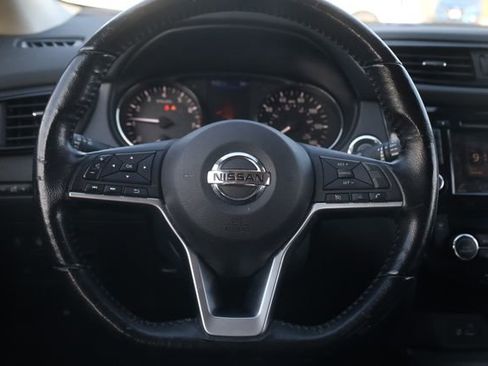 Used 2020 Nissan Rogue Sport SV w/ All-Weather Package FWD image 13
