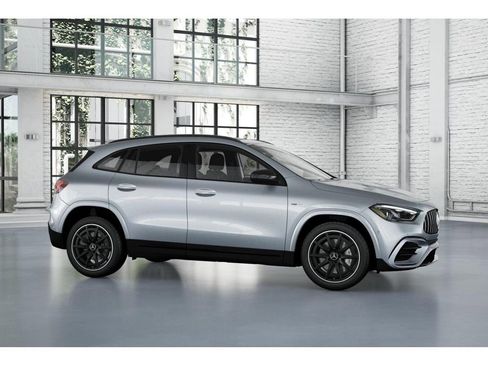 New 2026 Mercedes-Benz GLA 35 AMG 4MATIC image 14