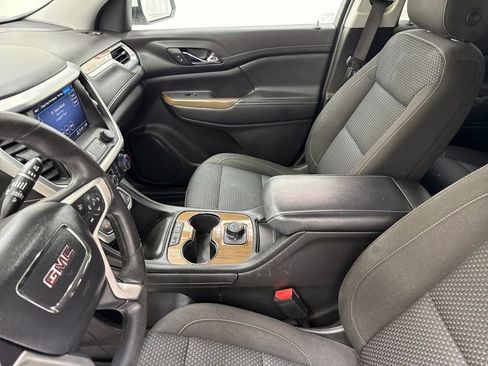 Used 2022 GMC Acadia SLE image 25