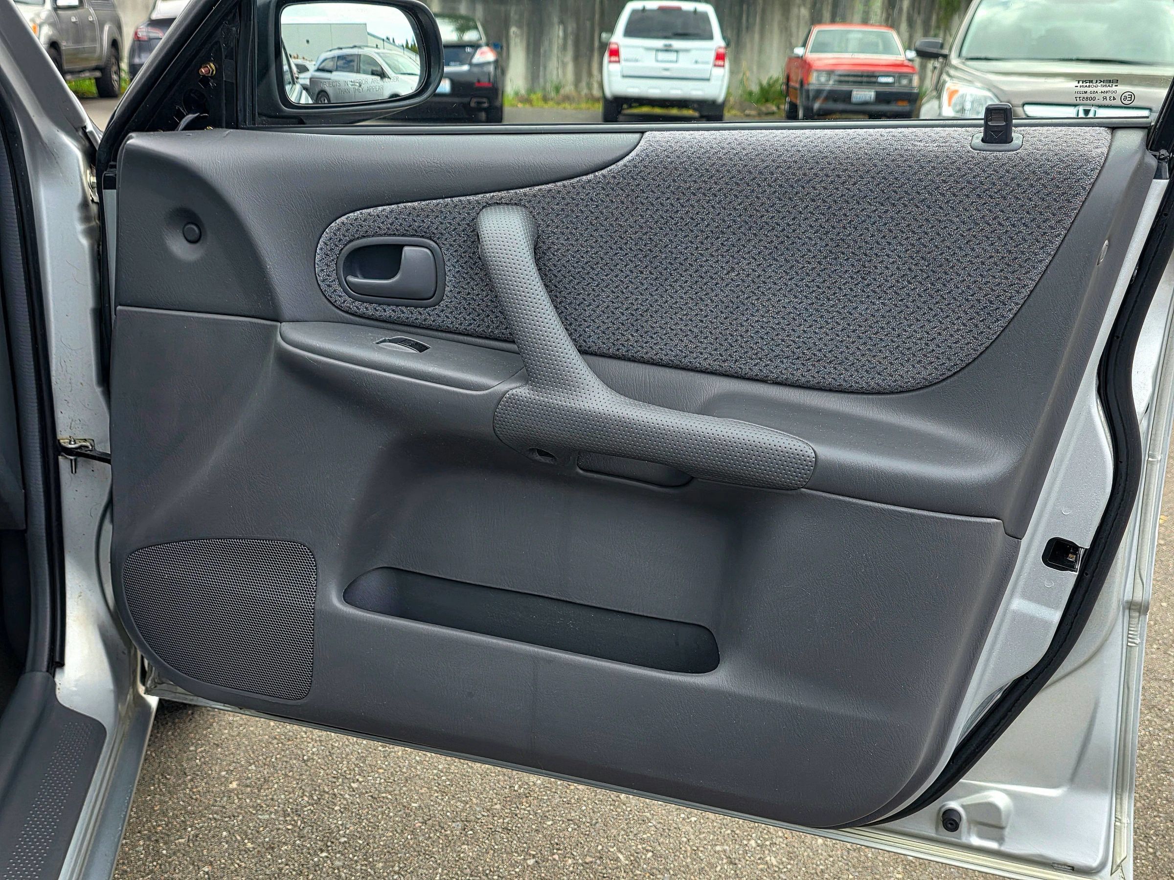 Used 1999 MAZDA Protege FWD image 38