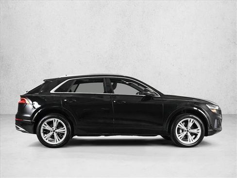 Used 2023 Audi Q8 Premium AWD/4WD image 4