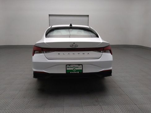 Used 2021 Hyundai Elantra SE image 6