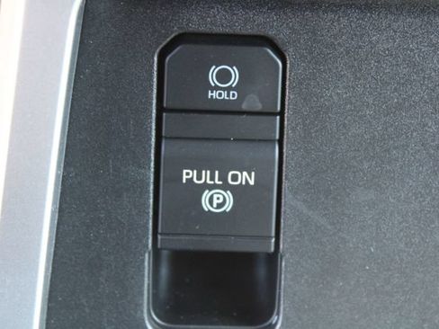Used 2023 Toyota Tundra Platinum AWD/4WD image 39