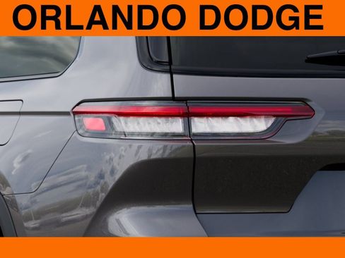 New 2025 Jeep Grand Cherokee L Altitude RWD image 9