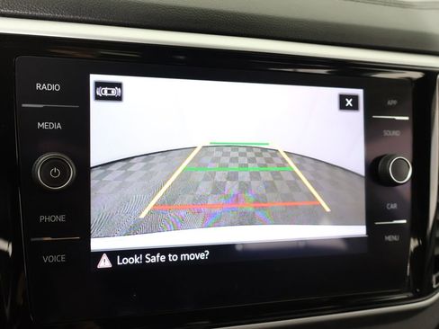 Used 2022 Volkswagen Atlas Cross Sport SE FWD image 47