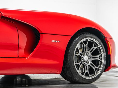 Used 2013 SRT Viper SRT-10 w/ Track Pkg RWD image 33