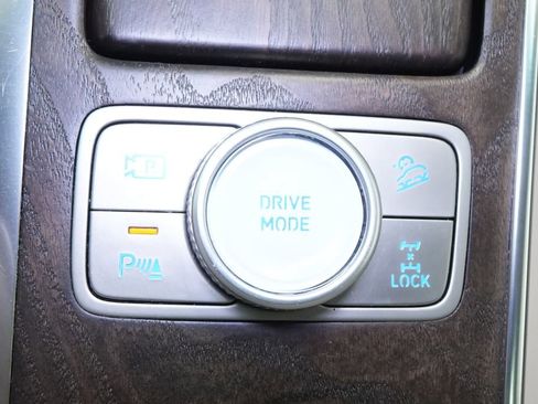 Used 2022 Genesis GV80 2.5T w/ Advanced Package 02 image 40