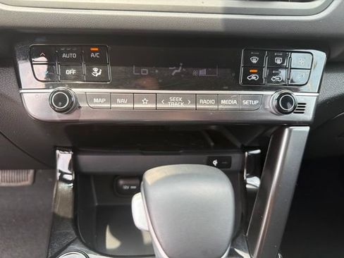 Used 2024 Kia Seltos SX AWD/4WD image 16