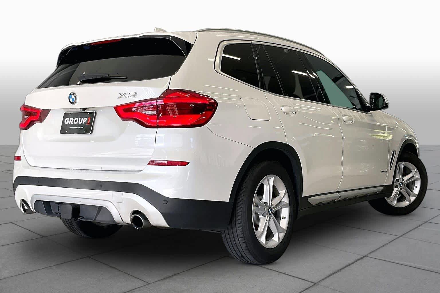 Used 2018 BMW X3 xDrive30i AWD/4WD image 11