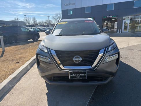 Certified 2023 Nissan Rogue SV w/ SV Premium B Package image 2