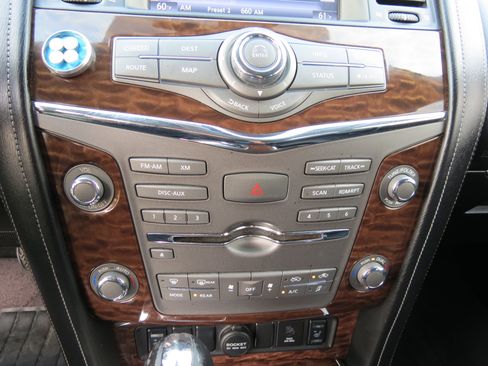 Used 2017 Nissan Armada SL w/ Interior Lighting Package image 18