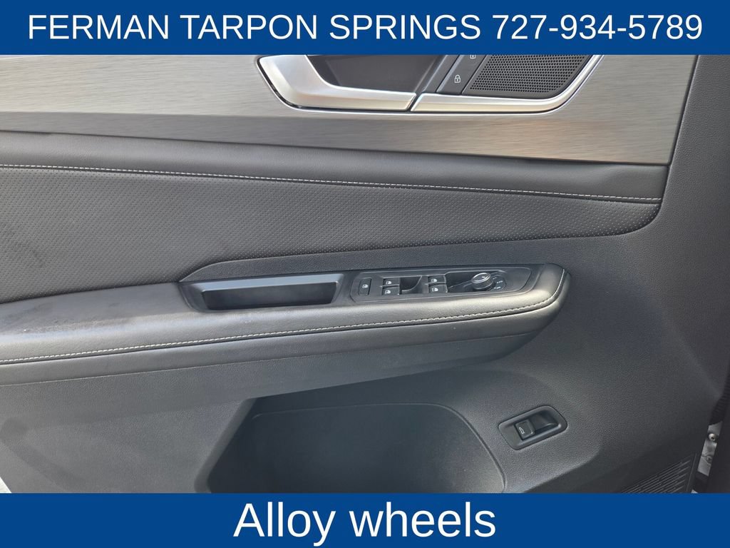 Used 2024 Volkswagen Atlas Cross Sport SE FWD image 23