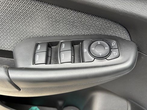 Used 2021 Chevrolet TrailBlazer LT w/ LPO, Blackout Package image 20