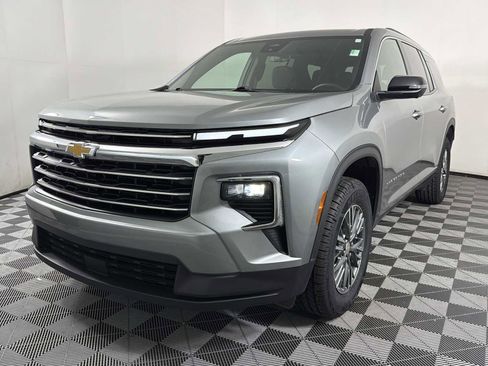 Certified 2024 Chevrolet Traverse LT image 6