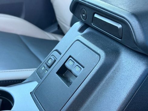 Used 2022 Ford Bronco Wildtrak image 39