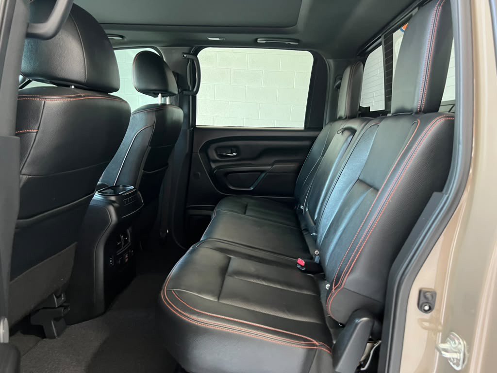 Used 2021 Nissan Titan PRO-4X w/ Pro-4x Convenience Package AWD/4WD image 17