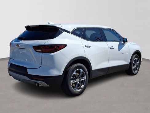 Used 2025 Chevrolet Blazer LT AWD/4WD image 6