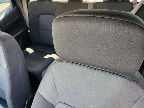 Used 2024 Chevrolet Colorado W/T RWD image 14