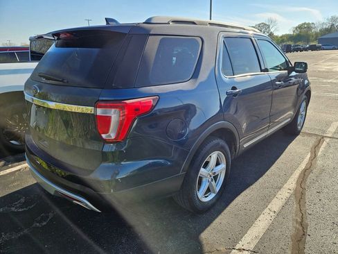 Used 2016 Ford Explorer XLT w/ Equipment Group 201A AWD/4WD image 6
