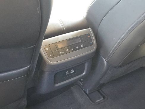 Certified 2025 Nissan Pathfinder SL AWD/4WD image 23