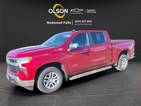 Used 2024 Chevrolet Silverado 1500 LT image 8