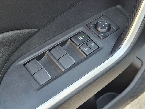 Used 2025 Toyota RAV4 SE w/ Convenience Package AWD/4WD image 11