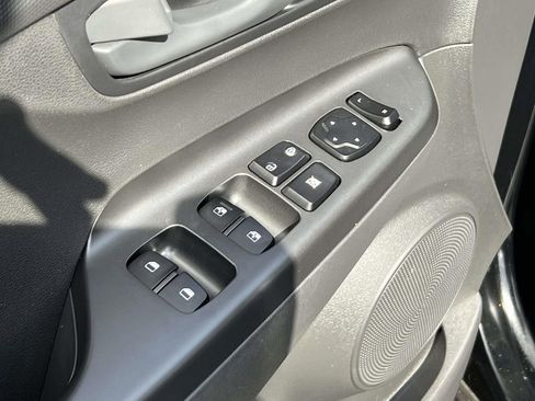 Certified 2023 Hyundai Kona SEL AWD/4WD image 17