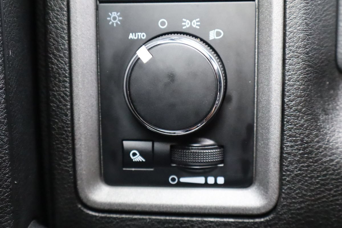 Used 2018 RAM 2500 Tradesman w/ Chrome Appearance Group AWD/4WD image 28