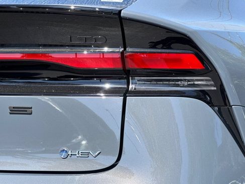 New 2026 Toyota Prius Limited FWD image 33
