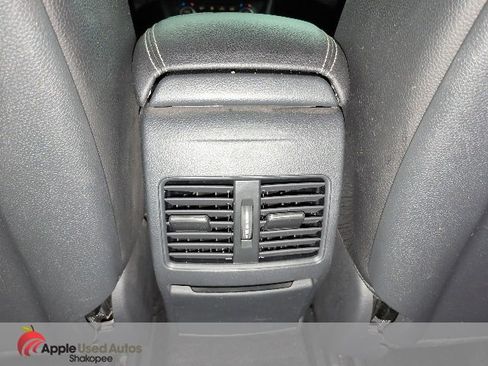 Used 2015 Mercedes-Benz GLA 250 GLA 250 image 32