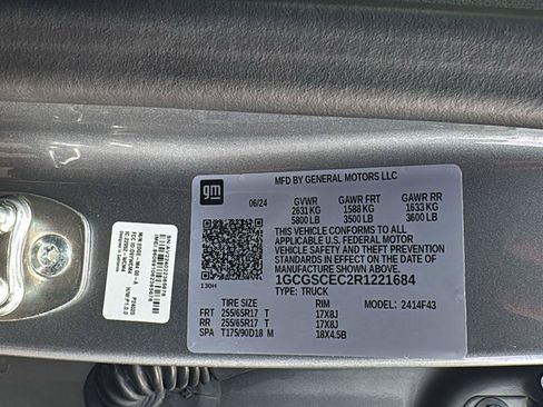 Used 2024 Chevrolet Colorado LT w/ LT Convenience Package RWD image 20