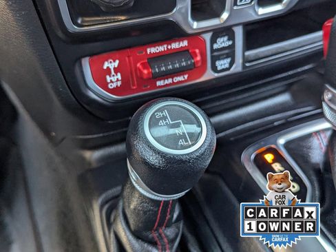 Used 2021 Jeep Wrangler Unlimited Rubicon AWD/4WD image 30