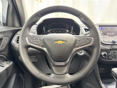 Used 2023 Chevrolet Equinox LT FWD image 16