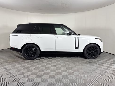 Used 2023 Land Rover Range Rover SE AWD/4WD image 8