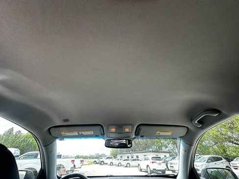 Used 2012 Kia Sorento SX FWD image 25
