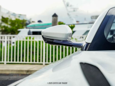 Used 2019 Aston Martin DB11 Volante image 65