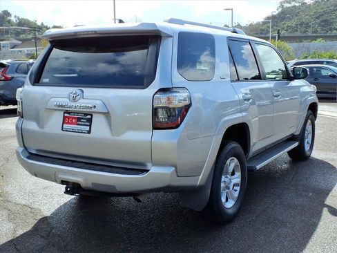 Used 2014 Toyota 4Runner SR5 Premium image 4