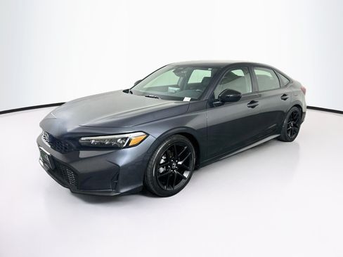 Used 2025 Honda Civic Sport image 3