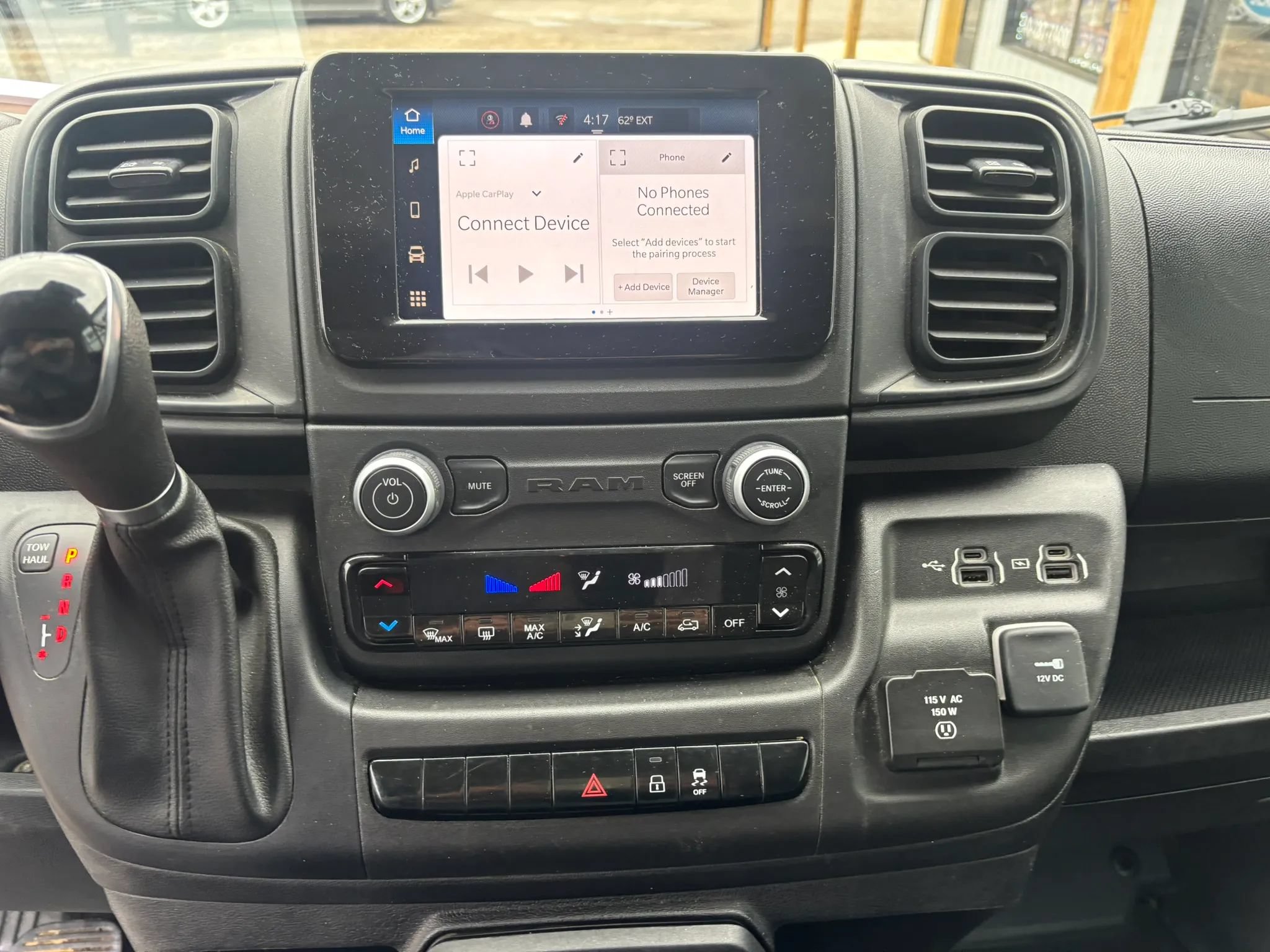 Used 2022 RAM ProMaster 2500 w/ Premium Appearance Group FWD image 25