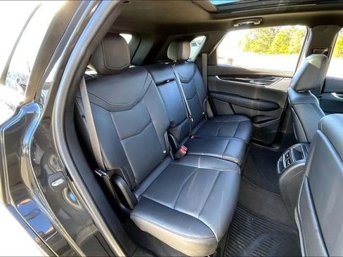 Used 2020 Cadillac XT5 Premium Luxury image 17