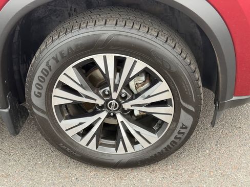 Used 2021 Nissan Rogue SV FWD image 9