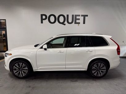 Used 2022 Volvo XC90 T6 Momentum w/ Climate Package